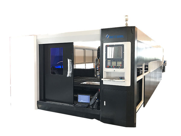 3000w šķiedras CNC lāzera metāla griešanas mašīnu portreta dubultā piedziņas struktūra